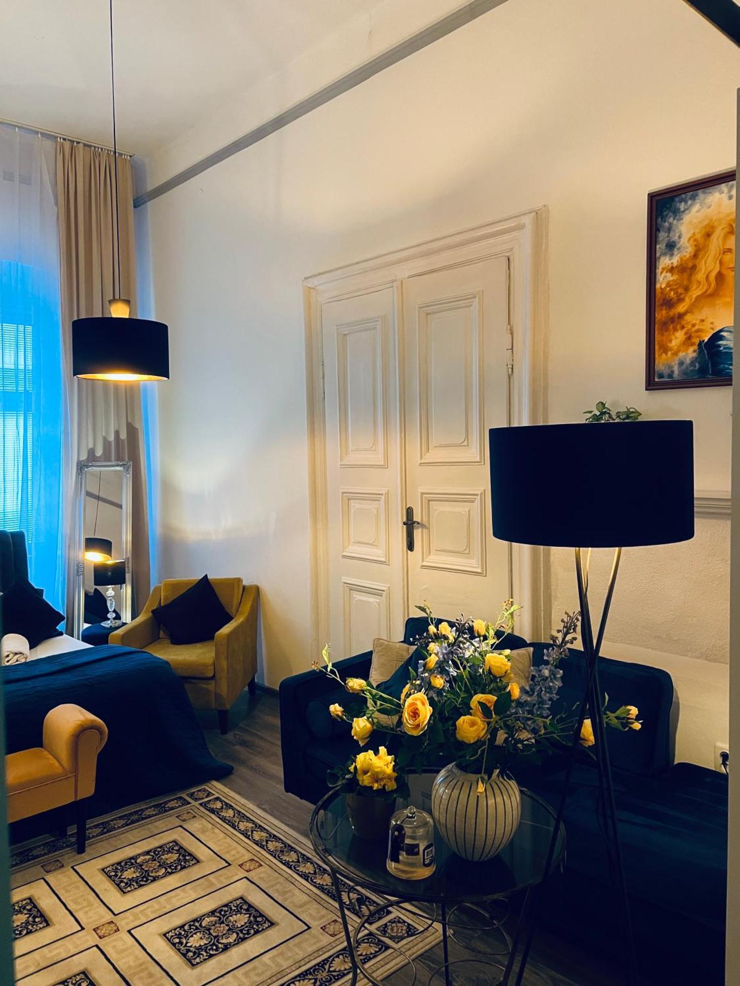Csaky Palace Ba 3 Братислава Екстериор снимка
